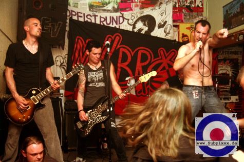 Missbrauch (D) Projekt Schuldenberg, Plauen 9. Mai 2008 (11).jpg